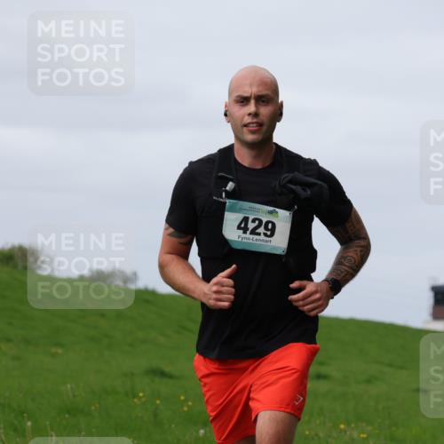 04.05.2025 - 8. Wedeler Halbmarathon Yannick Fuchs http://msf.ph/oto/7833475 04.05.2025 11:42:21 Laufen 429 meine-sportfotos.de