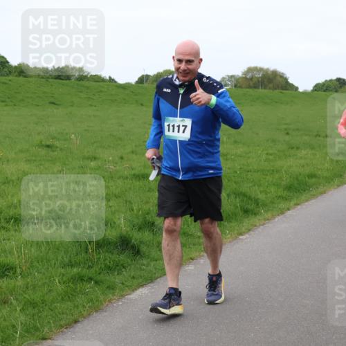 04.05.2025 - 8. Wedeler Halbmarathon Lena Gebhardt http://msf.ph/oto/7833503 04.05.2025 11:22:32 Laufen 1117, 1108 meine-sportfotos.de