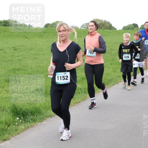 04.05.2025 - 8. Wedeler Halbmarathon Lena Gebhardt http://msf.ph/oto/7833581 04.05.2025 11:22:43 Laufen 1152, 767, 678, 03, 679 meine-sportfotos.de