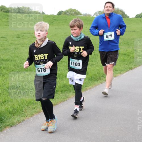 04.05.2025 - 8. Wedeler Halbmarathon Lena Gebhardt http://msf.ph/oto/7833590 04.05.2025 11:22:45 Laufen 678, 1103, 679 meine-sportfotos.de