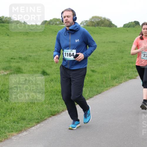04.05.2025 - 8. Wedeler Halbmarathon Lena Gebhardt http://msf.ph/oto/7833641 04.05.2025 11:22:49 Laufen 1164, 236 meine-sportfotos.de