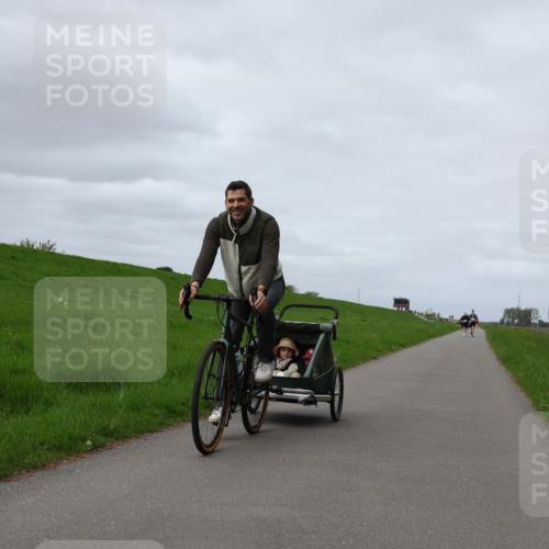 04.05.2025 - 8. Wedeler Halbmarathon Yannick Fuchs http://msf.ph/oto/7833693 04.05.2025 11:42:37 Laufen  meine-sportfotos.de