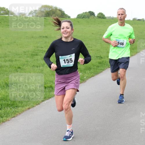04.05.2025 - 8. Wedeler Halbmarathon Lena Gebhardt http://msf.ph/oto/7833710 04.05.2025 11:22:57 Laufen 155, 846, 354 meine-sportfotos.de