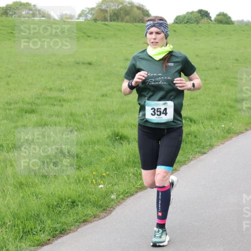 04.05.2025 - 8. Wedeler Halbmarathon Lena Gebhardt http://msf.ph/oto/7833753 04.05.2025 11:23:00 Laufen 354, 11 meine-sportfotos.de