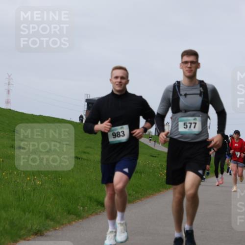 04.05.2025 - 8. Wedeler Halbmarathon Yannick Fuchs http://msf.ph/oto/7833758 04.05.2025 11:42:50 Laufen 983, 577 meine-sportfotos.de