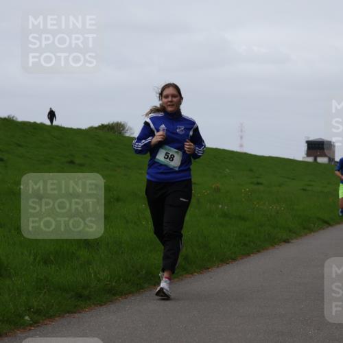 04.05.2025 - 8. Wedeler Halbmarathon Yannick Fuchs http://msf.ph/oto/7833780 04.05.2025 11:22:02 Laufen 58, 356 meine-sportfotos.de