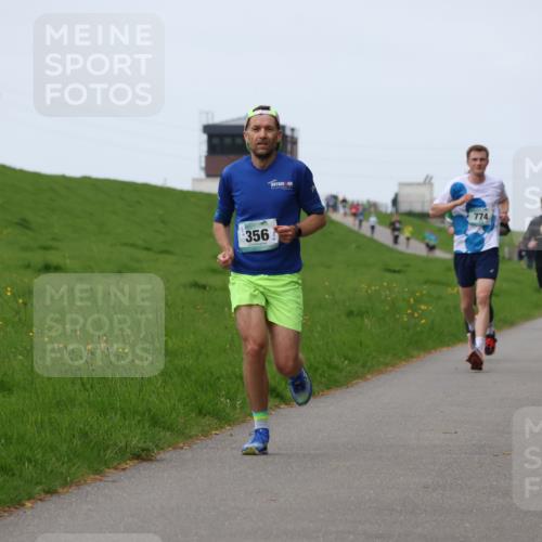 04.05.2025 - 8. Wedeler Halbmarathon Yannick Fuchs http://msf.ph/oto/7833831 04.05.2025 11:22:03 Laufen 356, 774, 1092 meine-sportfotos.de