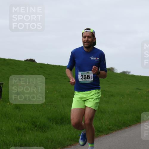 04.05.2025 - 8. Wedeler Halbmarathon Yannick Fuchs http://msf.ph/oto/7833860 04.05.2025 11:22:08 Laufen 356 meine-sportfotos.de