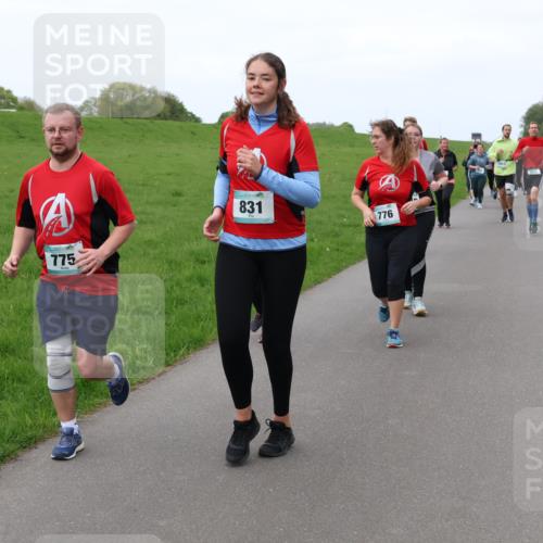 04.05.2025 - 8. Wedeler Halbmarathon Lena Gebhardt http://msf.ph/oto/7833861 04.05.2025 11:23:17 Laufen 775, 831, 776 meine-sportfotos.de