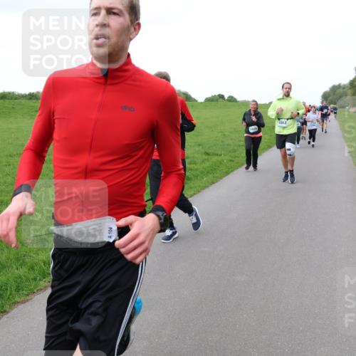 04.05.2025 - 8. Wedeler Halbmarathon Lena Gebhardt http://msf.ph/oto/7833888 04.05.2025 11:23:21 Laufen 104, 1020, 1053 meine-sportfotos.de