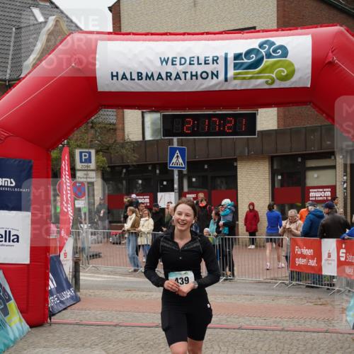 04.05.2025 - 8. Wedeler Halbmarathon Felixshl http://msf.ph/oto/7833891 04.05.2025 12:17:19 Ziel 439 meine-sportfotos.de