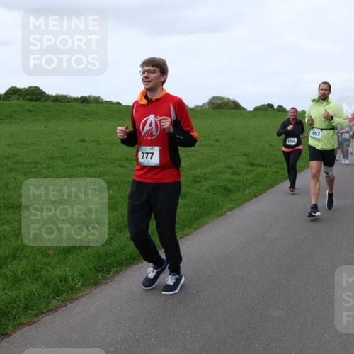 04.05.2025 - 8. Wedeler Halbmarathon Lena Gebhardt http://msf.ph/oto/7833896 04.05.2025 11:23:21 Laufen 777, 1020, 1053, 594, 593 meine-sportfotos.de