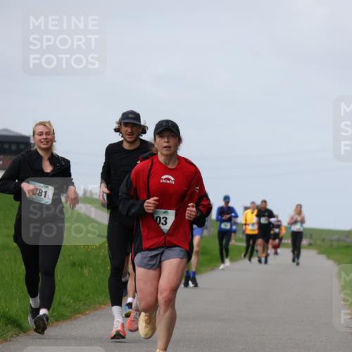 04.05.2025 - 8. Wedeler Halbmarathon Yannick Fuchs http://msf.ph/oto/7833898 04.05.2025 11:42:59 Laufen 381, 03 meine-sportfotos.de
