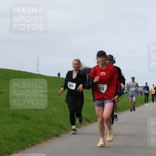04.05.2025 - 8. Wedeler Halbmarathon Yannick Fuchs http://msf.ph/oto/7833932 04.05.2025 11:43:01 Laufen 381, 403 meine-sportfotos.de