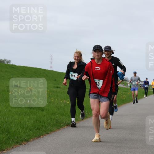 04.05.2025 - 8. Wedeler Halbmarathon Yannick Fuchs http://msf.ph/oto/7833945 04.05.2025 11:43:02 Laufen 381, 03 meine-sportfotos.de