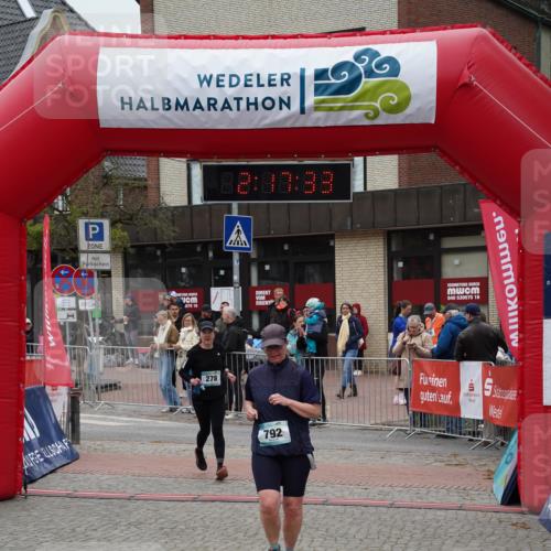 04.05.2025 - 8. Wedeler Halbmarathon Felixshl http://msf.ph/oto/7833949 04.05.2025 12:17:31 Ziel 278, 792 meine-sportfotos.de