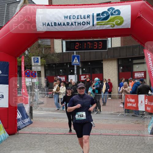 04.05.2025 - 8. Wedeler Halbmarathon Felixshl http://msf.ph/oto/7833979 04.05.2025 12:17:31 Ziel 278, 792 meine-sportfotos.de