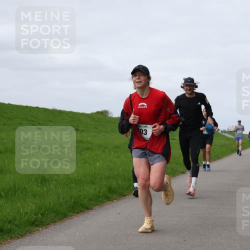04.05.2025 - 8. Wedeler Halbmarathon Yannick Fuchs http://msf.ph/oto/7834002 04.05.2025 11:43:04 Laufen 03 meine-sportfotos.de