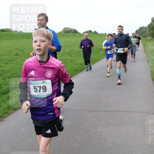 04.05.2025 - 8. Wedeler Halbmarathon Lena Gebhardt http://msf.ph/oto/7834039 04.05.2025 11:23:31 Laufen 579, 446, 699 meine-sportfotos.de