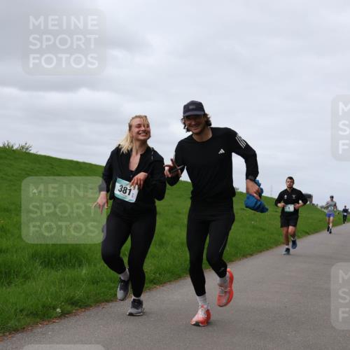 04.05.2025 - 8. Wedeler Halbmarathon Yannick Fuchs http://msf.ph/oto/7834053 04.05.2025 11:43:06 Laufen 381 meine-sportfotos.de