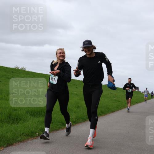 04.05.2025 - 8. Wedeler Halbmarathon Yannick Fuchs http://msf.ph/oto/7834059 04.05.2025 11:43:06 Laufen 381 meine-sportfotos.de