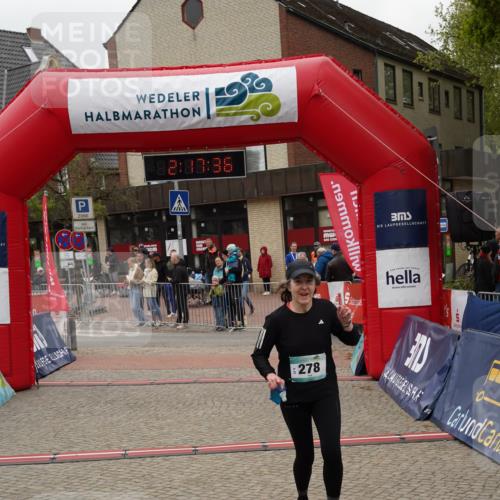04.05.2025 - 8. Wedeler Halbmarathon Felixshl http://msf.ph/oto/7834080 04.05.2025 12:17:34 Ziel 278, 792 meine-sportfotos.de