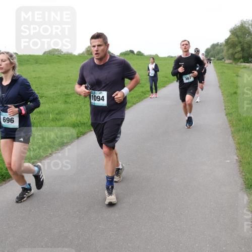 04.05.2025 - 8. Wedeler Halbmarathon Lena Gebhardt http://msf.ph/oto/7834096 04.05.2025 11:23:34 Laufen 696, 1094, 367 meine-sportfotos.de