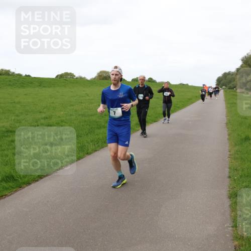 04.05.2025 - 8. Wedeler Halbmarathon Lena Gebhardt http://msf.ph/oto/7834141 04.05.2025 11:23:37 Laufen 7, 116 meine-sportfotos.de