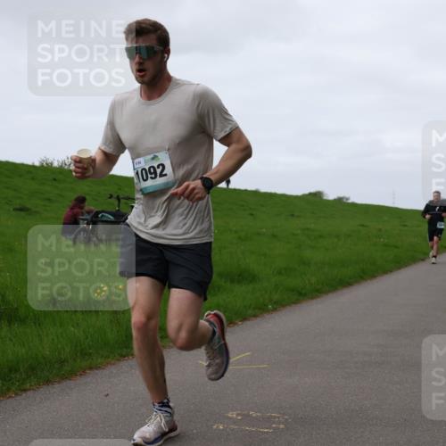04.05.2025 - 8. Wedeler Halbmarathon Yannick Fuchs http://msf.ph/oto/7834142 04.05.2025 11:22:18 Laufen 884, 1092 meine-sportfotos.de