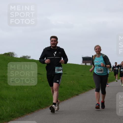 04.05.2025 - 8. Wedeler Halbmarathon Yannick Fuchs http://msf.ph/oto/7834152 04.05.2025 11:22:21 Laufen 1029, 1209, 1046 meine-sportfotos.de