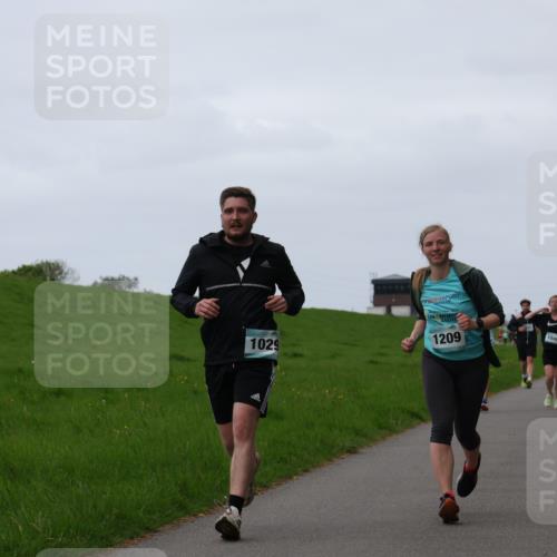 04.05.2025 - 8. Wedeler Halbmarathon Yannick Fuchs http://msf.ph/oto/7834155 04.05.2025 11:22:21 Laufen 1029, 1209, 1046 meine-sportfotos.de