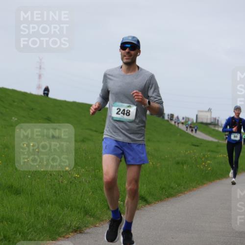 04.05.2025 - 8. Wedeler Halbmarathon Yannick Fuchs http://msf.ph/oto/7834172 04.05.2025 11:43:11 Laufen 248, 80, 05 meine-sportfotos.de