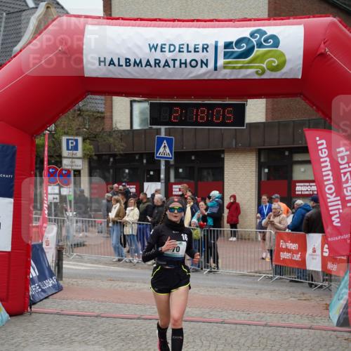 04.05.2025 - 8. Wedeler Halbmarathon Felixshl http://msf.ph/oto/7834177 04.05.2025 12:18:03 Ziel 70 meine-sportfotos.de