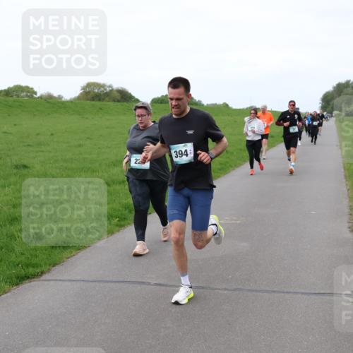 04.05.2025 - 8. Wedeler Halbmarathon Lena Gebhardt http://msf.ph/oto/7834180 04.05.2025 11:23:44 Laufen 22, 394 meine-sportfotos.de