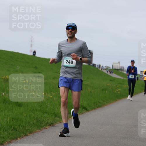 04.05.2025 - 8. Wedeler Halbmarathon Yannick Fuchs http://msf.ph/oto/7834181 04.05.2025 11:43:11 Laufen 248, 50 meine-sportfotos.de