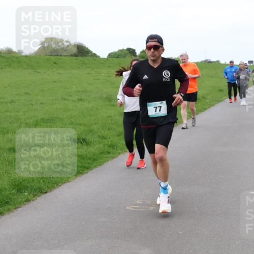 04.05.2025 - 8. Wedeler Halbmarathon Lena Gebhardt http://msf.ph/oto/7834190 04.05.2025 11:23:46 Laufen 77 meine-sportfotos.de
