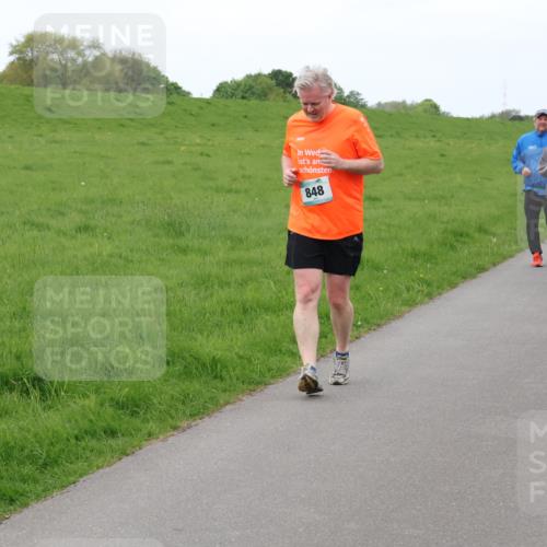 04.05.2025 - 8. Wedeler Halbmarathon Lena Gebhardt http://msf.ph/oto/7834202 04.05.2025 11:23:47 Laufen 848, 30, 25 meine-sportfotos.de