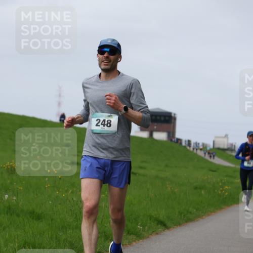 04.05.2025 - 8. Wedeler Halbmarathon Yannick Fuchs http://msf.ph/oto/7834210 04.05.2025 11:43:11 Laufen 248 meine-sportfotos.de