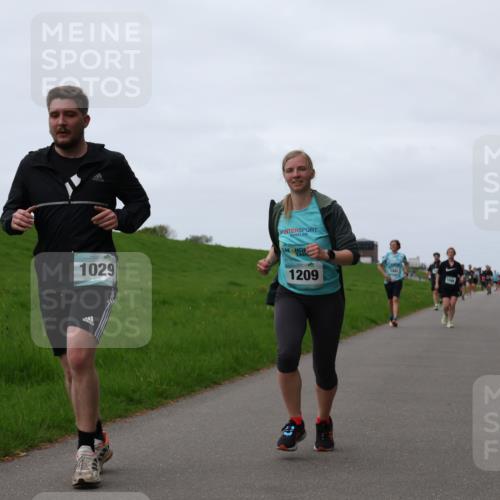 04.05.2025 - 8. Wedeler Halbmarathon Yannick Fuchs http://msf.ph/oto/7834230 04.05.2025 11:22:23 Laufen 1029, 24, 1, 1209 meine-sportfotos.de