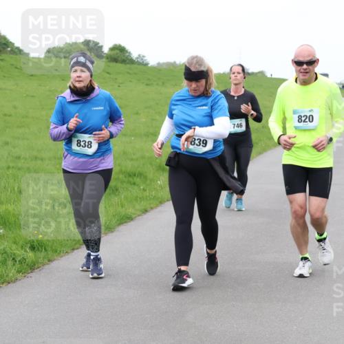04.05.2025 - 8. Wedeler Halbmarathon Lena Gebhardt http://msf.ph/oto/7834250 04.05.2025 11:23:54 Laufen 838, 839, 746, 820 meine-sportfotos.de