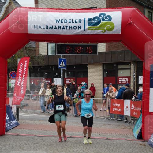 04.05.2025 - 8. Wedeler Halbmarathon Felixshl http://msf.ph/oto/7834305 04.05.2025 12:18:14 Ziel 250, 444 meine-sportfotos.de