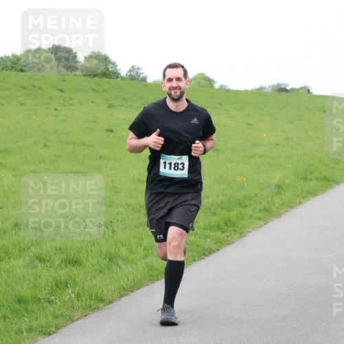 04.05.2025 - 8. Wedeler Halbmarathon Lena Gebhardt http://msf.ph/oto/7834327 04.05.2025 11:24:07 Laufen 1183 meine-sportfotos.de