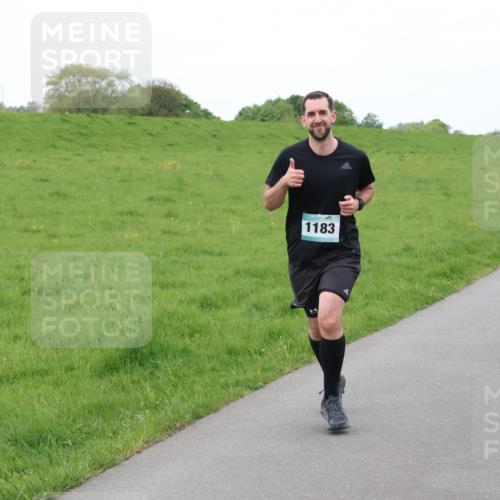 04.05.2025 - 8. Wedeler Halbmarathon Lena Gebhardt http://msf.ph/oto/7834338 04.05.2025 11:24:08 Laufen 1183 meine-sportfotos.de