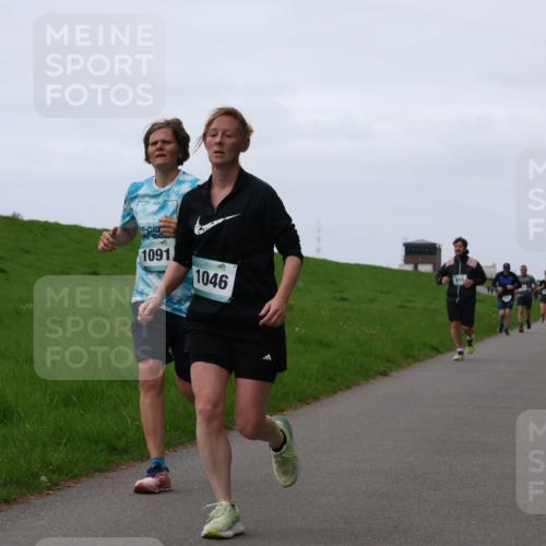 04.05.2025 - 8. Wedeler Halbmarathon Yannick Fuchs http://msf.ph/oto/7834357 04.05.2025 11:22:30 Laufen 1091, 1046, 815 meine-sportfotos.de