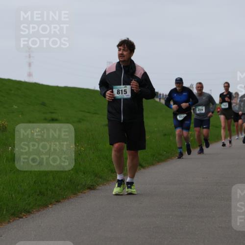 04.05.2025 - 8. Wedeler Halbmarathon Yannick Fuchs http://msf.ph/oto/7834421 04.05.2025 11:22:33 Laufen 815, 894, 11, 259, 793 meine-sportfotos.de