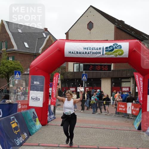 04.05.2025 - 8. Wedeler Halbmarathon Felixshl http://msf.ph/oto/7834452 04.05.2025 12:18:54 Ziel 377 meine-sportfotos.de