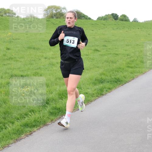 04.05.2025 - 8. Wedeler Halbmarathon Lena Gebhardt http://msf.ph/oto/7834463 04.05.2025 11:24:24 Laufen 513 meine-sportfotos.de