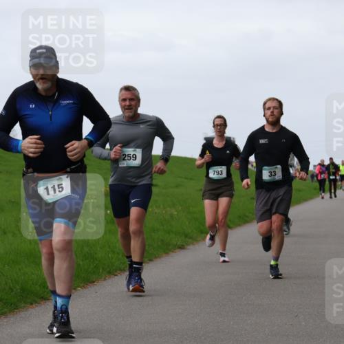 04.05.2025 - 8. Wedeler Halbmarathon Yannick Fuchs http://msf.ph/oto/7834561 04.05.2025 11:22:43 Laufen 115, 259, 793, 33 meine-sportfotos.de