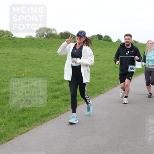 04.05.2025 - 8. Wedeler Halbmarathon Lena Gebhardt http://msf.ph/oto/7834562 04.05.2025 11:24:41 Laufen 1029, 1209, 1129 meine-sportfotos.de