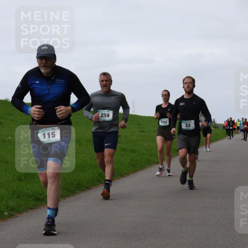 04.05.2025 - 8. Wedeler Halbmarathon Yannick Fuchs http://msf.ph/oto/7834577 04.05.2025 11:22:44 Laufen 115, 259, 793, 33 meine-sportfotos.de